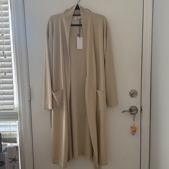 Line & Dot Waffle Knit Robe - Picture 6 of 8